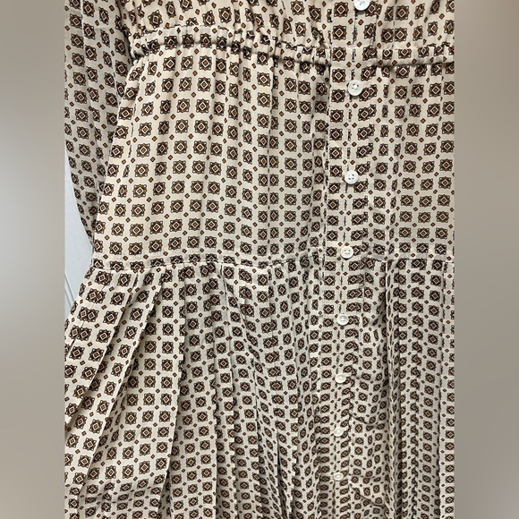 Banana Republic pleaded midi dress - Picture 6 of 11